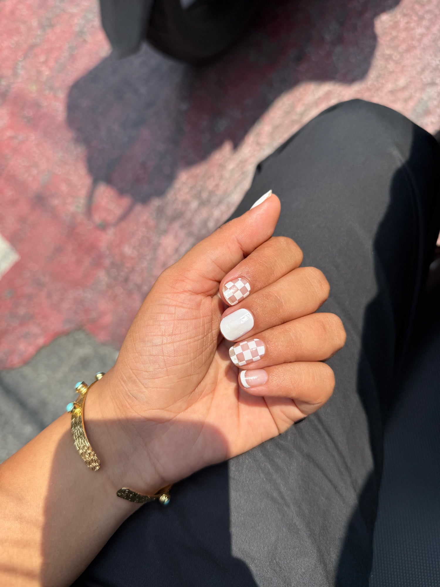 summer white nails 