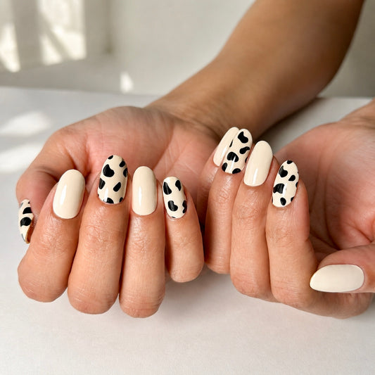 Hands wearing Savannah Nail Wraps by Namora 