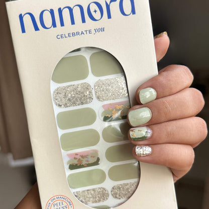 Sage Martini Nail Wraps